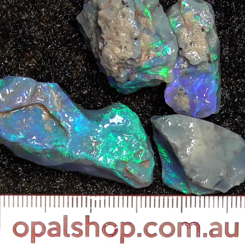 Seam opal from Lightning Ridge Black Opal Country, Opal Rough Parcel- Ro2759